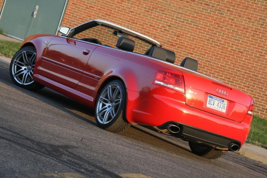  Audi RS4 Cabriolet (B7, 8H) 2006 года  (NA) (фото 21 из 65)